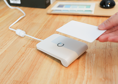 CIR215A Contactless Smart Card Reader